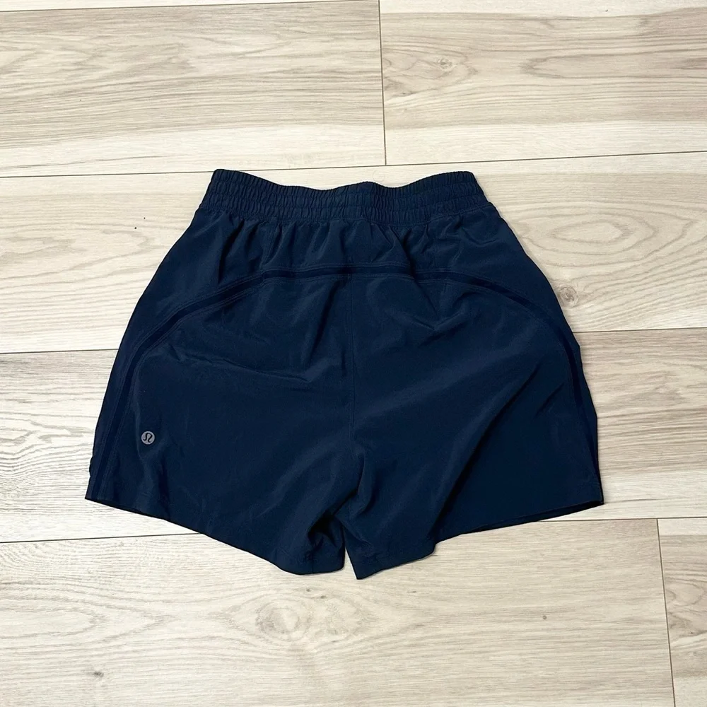 LIKE NEW Lululemon Men’s Pace Breaker Linerless Short 5"